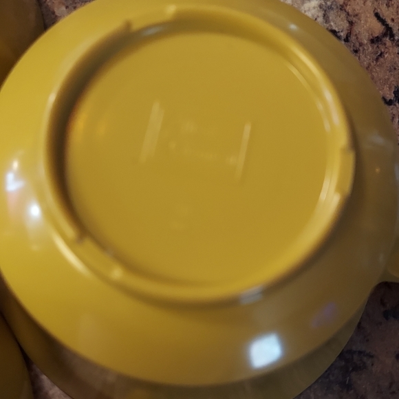 Allied Chemical And Misc Melamine Dishes Mustard 45 Pieces Total - Picture 3 of 12